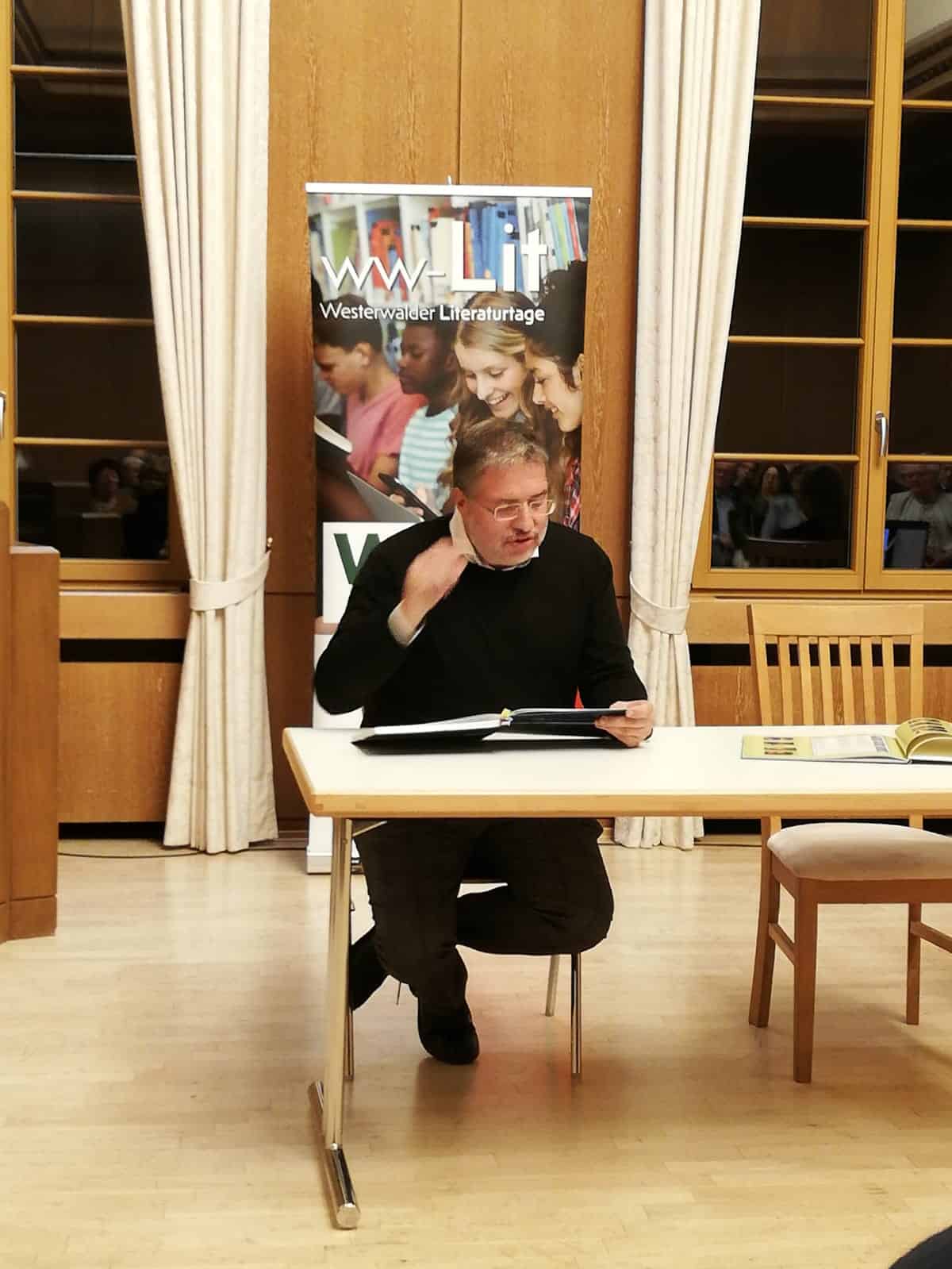 Großes Finale der Westerwälder Literaturtage mit den LandFrauen „Frischer Wind“ e.V.
