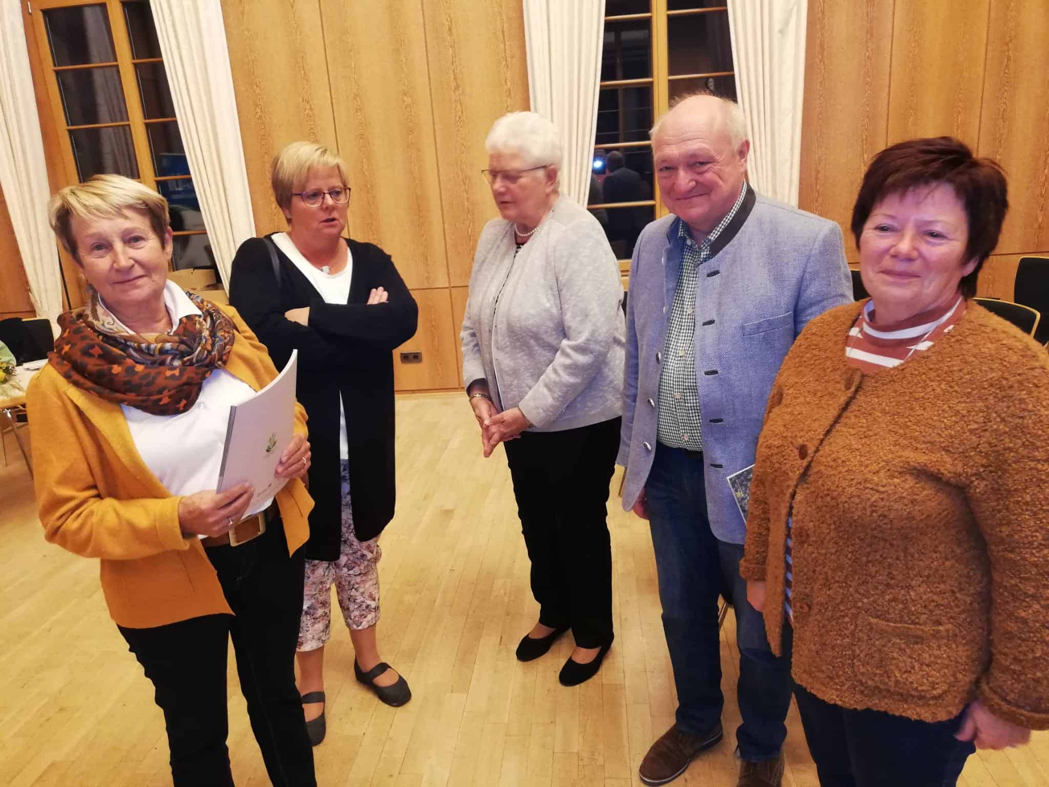 Großes Finale der Westerwälder Literaturtage mit den LandFrauen „Frischer Wind“ e.V.