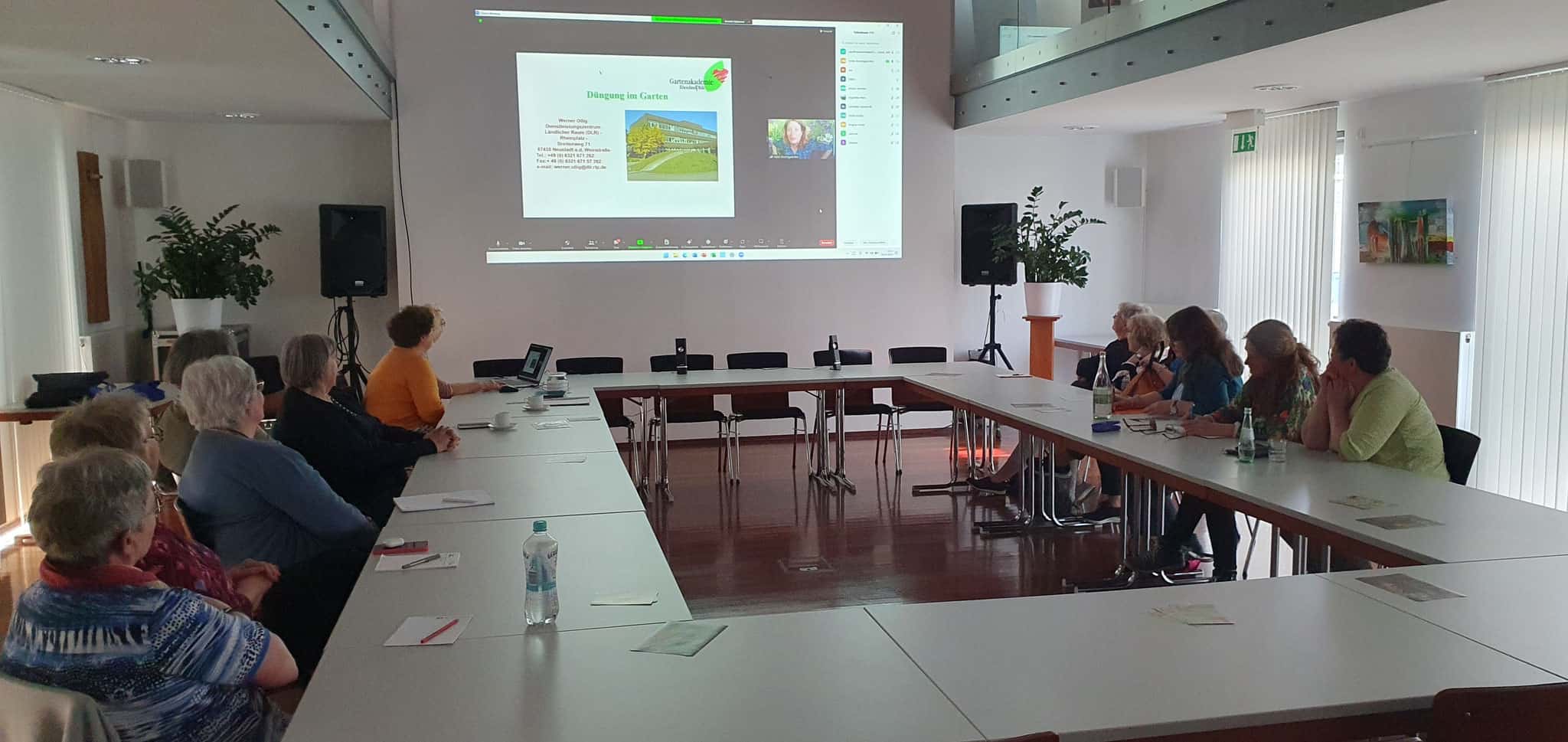 Modul 6 der LandFrauen-Fortbildung „Klimagärtnern“ fand bei strahlendem Sonnenschein statt – allerdings online