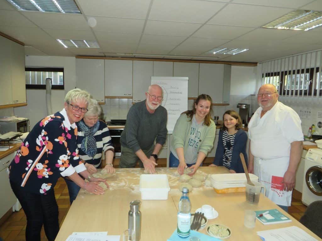 Brotbackkurs mit den LandFrauen Wisserland – Foto 2