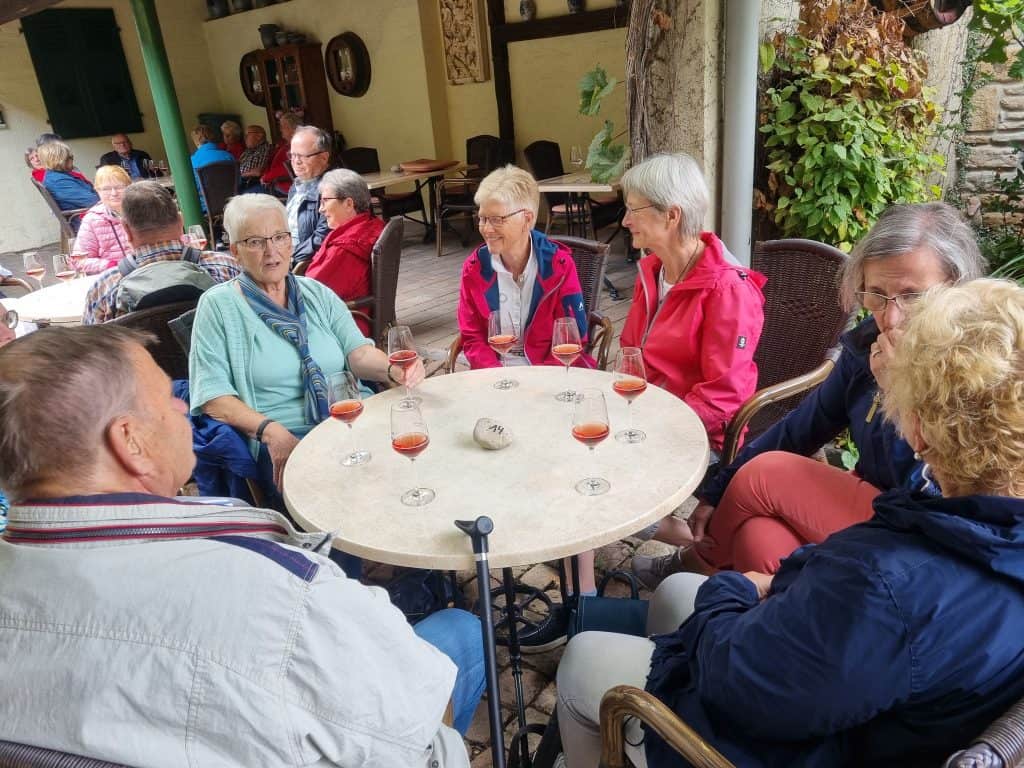 Tagesauflug der LandFrauen Frischer Wind e.V. Weyerbusch zur Loreley und nach Gau Bickelheim – Foto 4