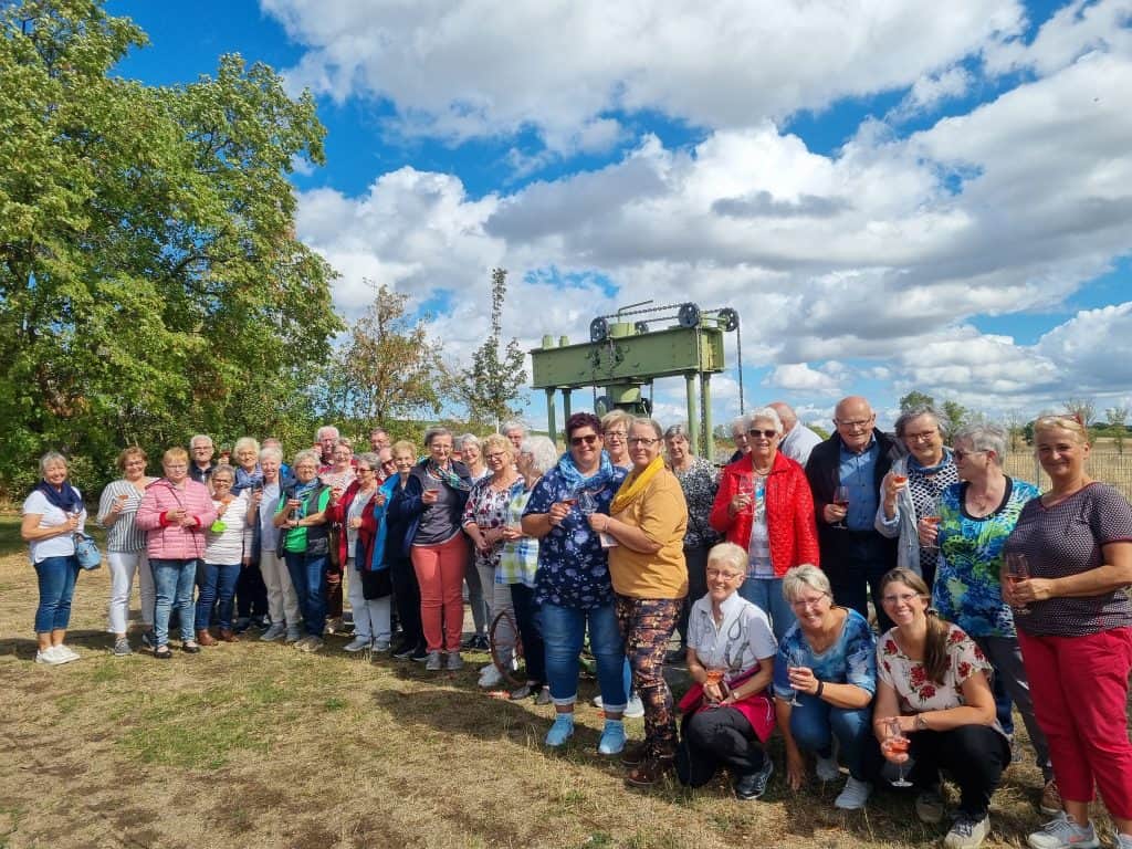 Tagesauflug der LandFrauen Frischer Wind e.V. Weyerbusch zur Loreley und nach Gau Bickelheim – Foto 6