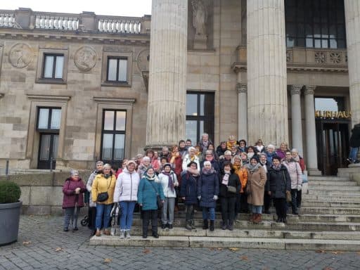 Weihnachtliche Stimmung in Wiesbaden. – Foto 1