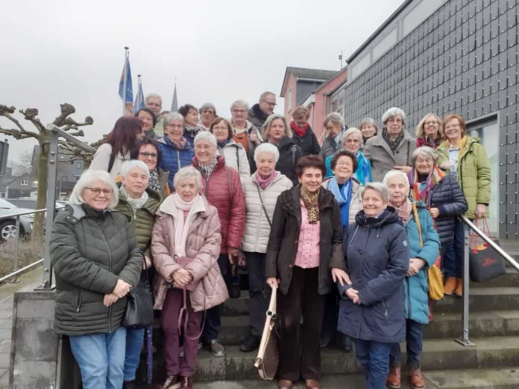LandFrauen Hamm auf den Spuren von F.W.Raiffeisen. – Foto 1
