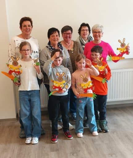 „Oma bastelt mit Enkelkind“ –OSTERDEKO – Kreativer Nachmittag – Foto 1