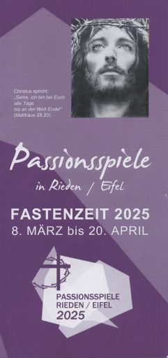Ankündigungsplakat zu den Passionsspielen 2025 in Rieden in der Eifel mit Jesus-Darstellung.