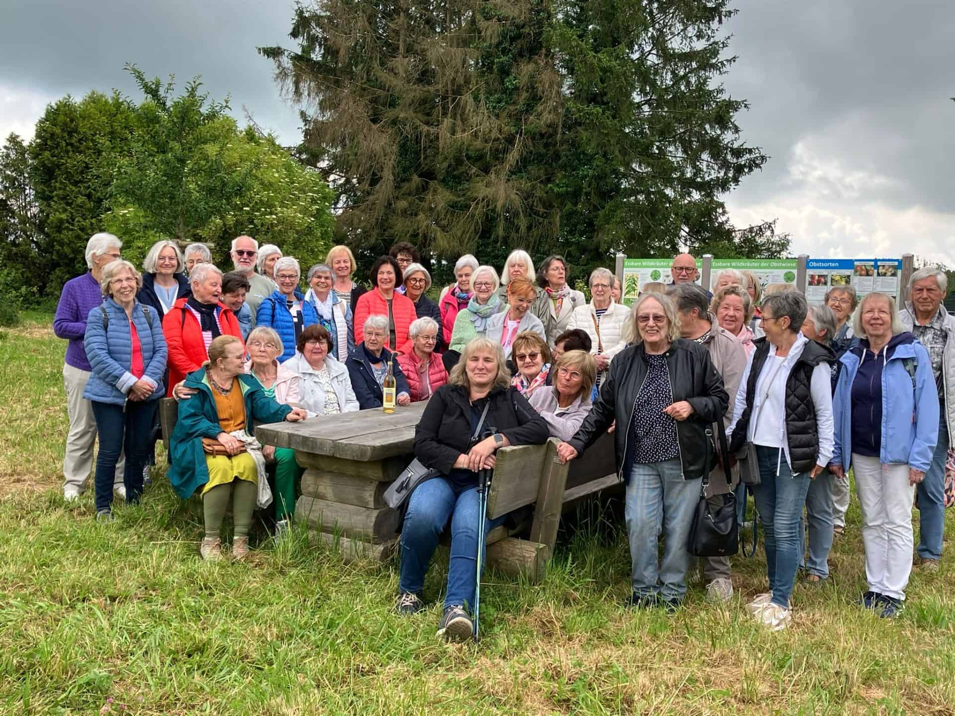 Landfrauen Bezirk Betzdorf verbringen erlebnisreiche Tage in Saarlouis und Metz – Foto 1
