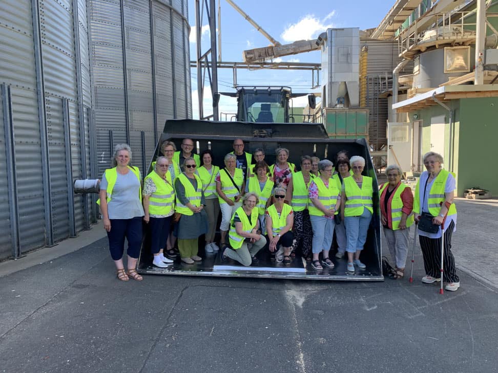 Landfrauen Betzdorf besuchen Firma Mann – Foto 1