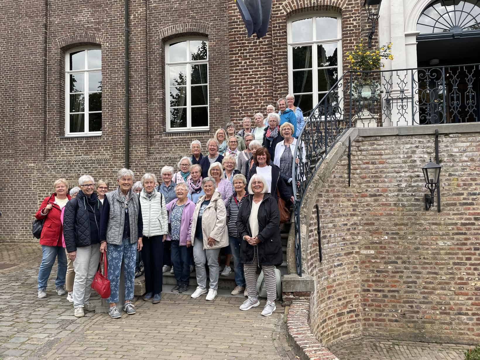 Altenkirchener LandFrauen fuhren an den Niederrhein – Foto 1